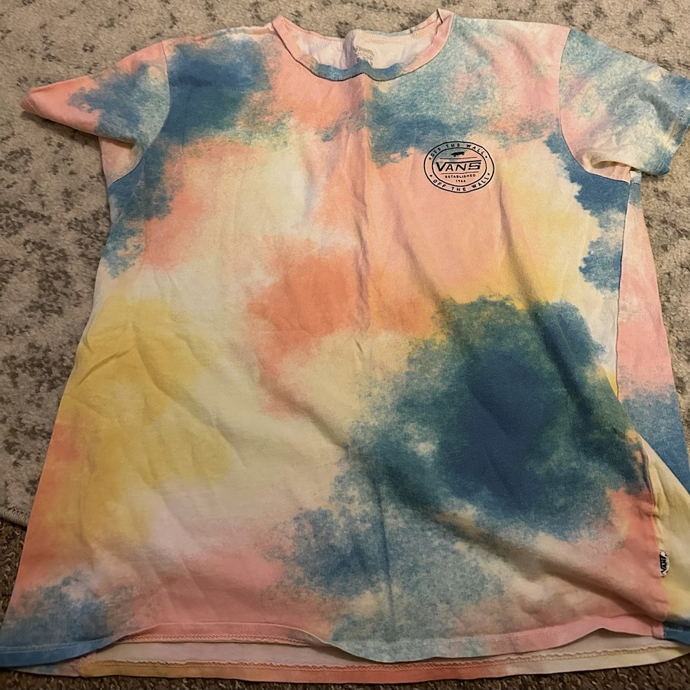 Vans tie-dye shirt size medium.